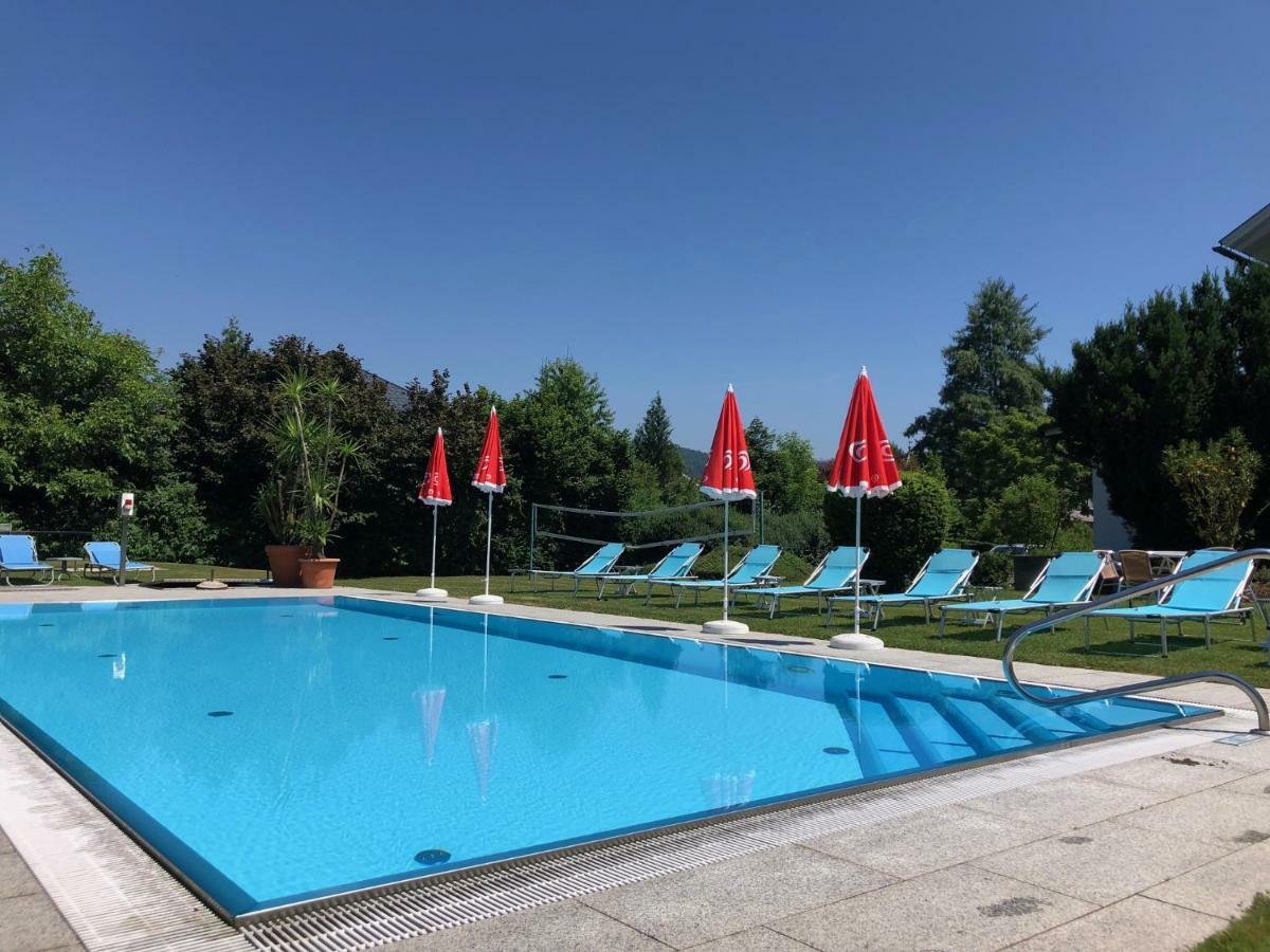 Superior-Apartment Mit Pool Und Seezugang Velden am Wörther See Extérieur photo