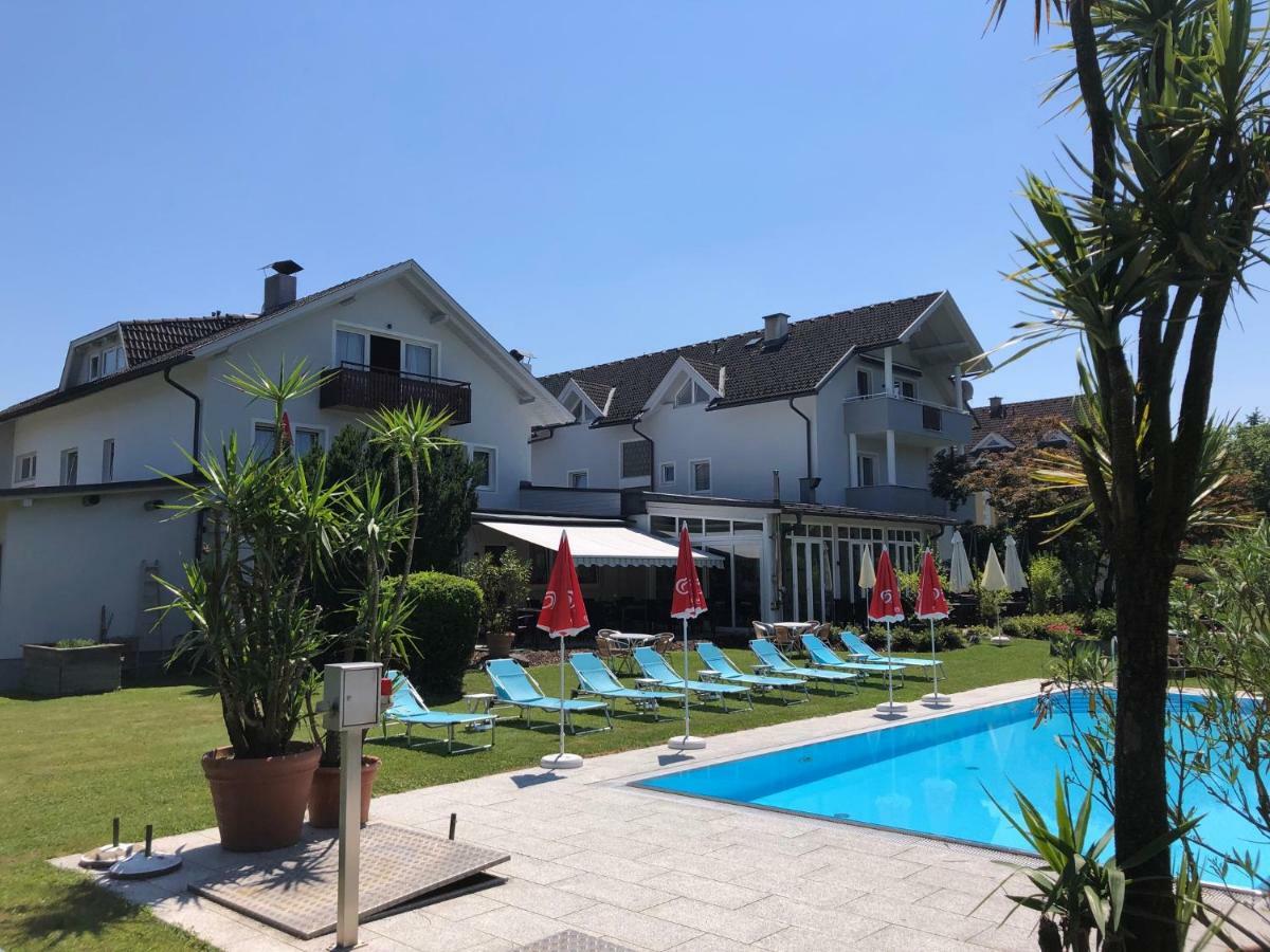 Superior-Apartment Mit Pool Und Seezugang Velden am Wörther See Extérieur photo